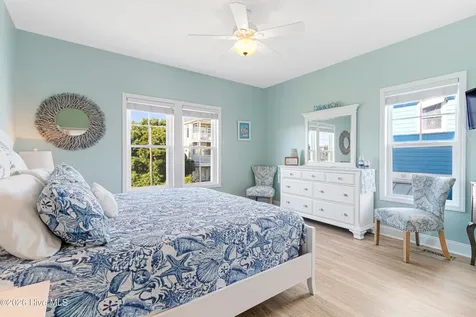 203 Ocean Boulevard Atlantic Beach NC 28512