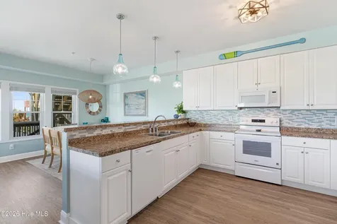203 Ocean Boulevard Atlantic Beach NC 28512