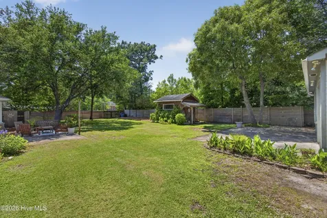 622 Long Leaf Acres Drive Wilmington NC 28405