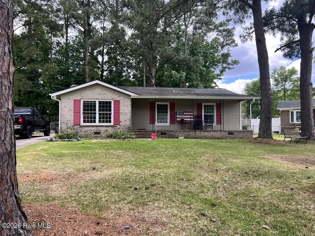 302 Cardinal Road Jacksonville NC 28540