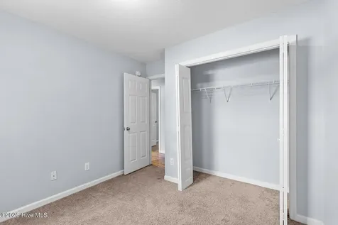 135 Daphne Drive Hubert NC 28539