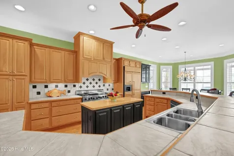 41 Lee Street Ocean Isle Beach NC 28469