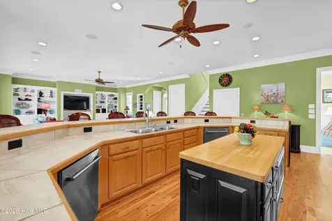 41 Lee Street Ocean Isle Beach NC 28469
