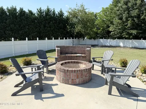 181 Blackwater Drive Winterville NC 28590