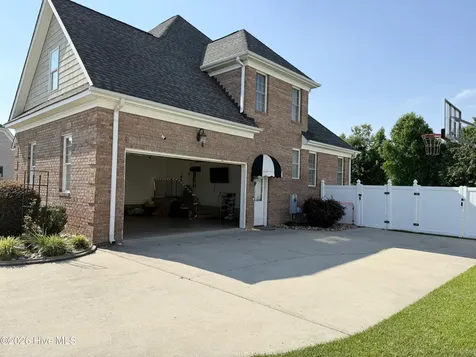 181 Blackwater Drive Winterville NC 28590