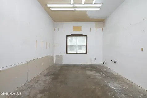 2013 Ridge Road New Bern NC 28560