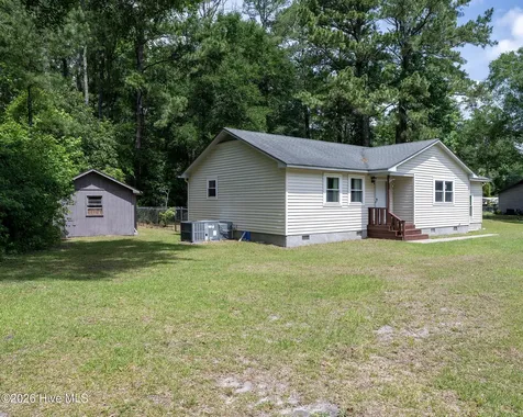2013 Ridge Road New Bern NC 28560