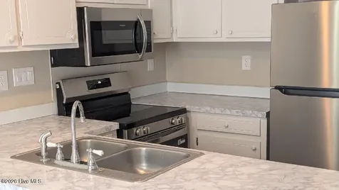 3801 Sterling Pointe Drive Winterville NC 28590