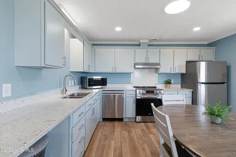901 Ocean Drive Emerald Isle NC 28594