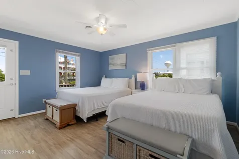 901 Ocean Drive Emerald Isle NC 28594