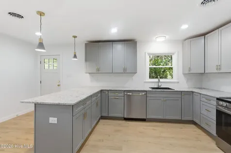 1904 Chestnut Avenue New Bern NC 28562