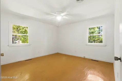 1904 Chestnut Avenue New Bern NC 28562