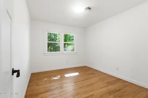 1904 Chestnut Avenue New Bern NC 28562