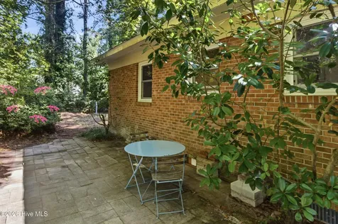 1904 Chestnut Avenue New Bern NC 28562