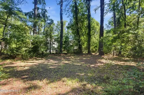 1904 Chestnut Avenue New Bern NC 28562