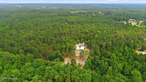 631 Roseland Road Aberdeen NC 28315