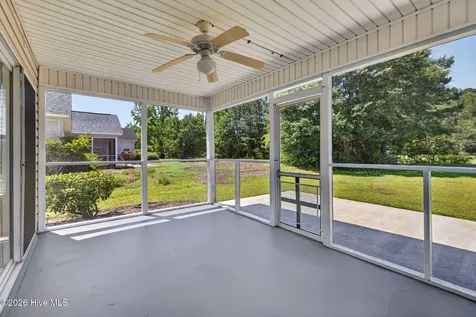 512 Azalea Drive Hampstead NC 28443