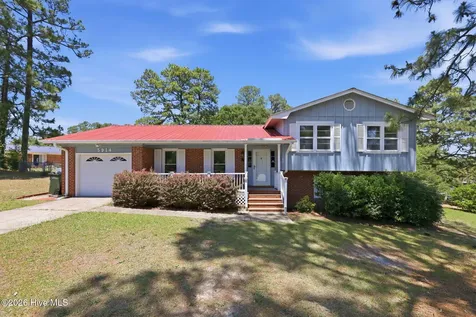 5914 Ormskirk Drive Fayetteville NC 28304