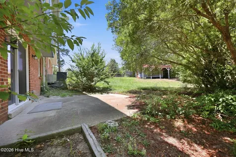5914 Ormskirk Drive Fayetteville NC 28304