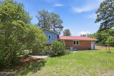 5914 Ormskirk Drive Fayetteville NC 28304