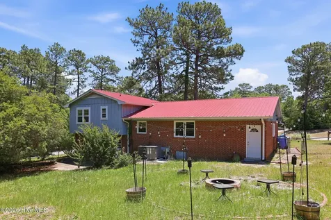 5914 Ormskirk Drive Fayetteville NC 28304