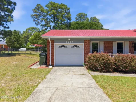 5914 Ormskirk Drive Fayetteville NC 28304