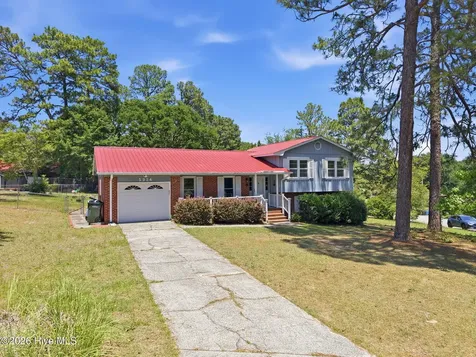 5914 Ormskirk Drive Fayetteville NC 28304