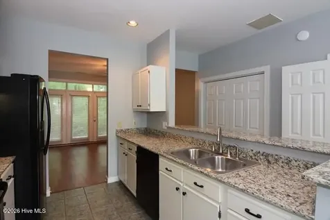 5813 Wrightsville Avenue Wilmington NC 28403