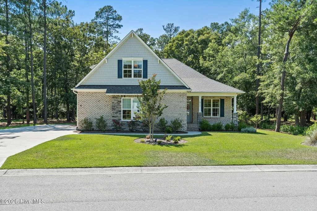 611 Grovewood Lane SE Bolivia NC 28422