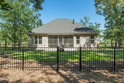 611 Grovewood Lane SE Bolivia NC 28422