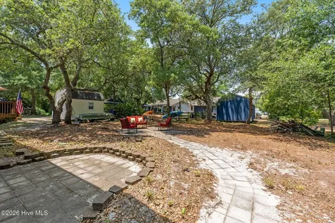 169 NW 3rd Street Oak Island NC 28465