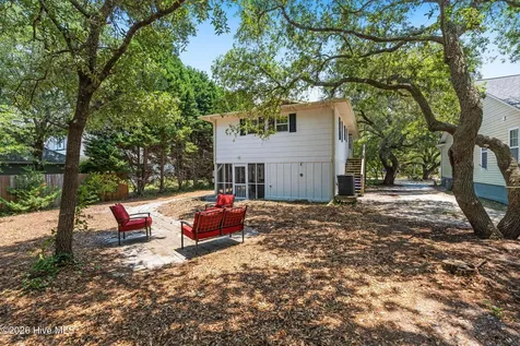 169 NW 3rd Street Oak Island NC 28465