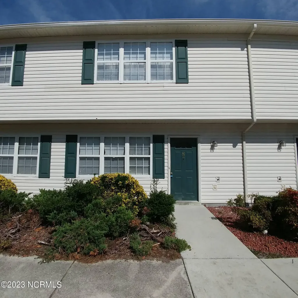 87 Century Court Swansboro NC 28584