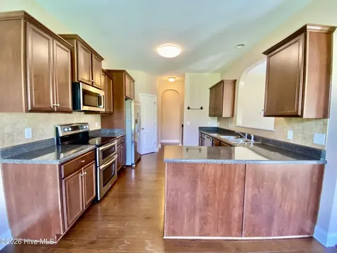 159 River Winding Road Jacksonville NC 28540
