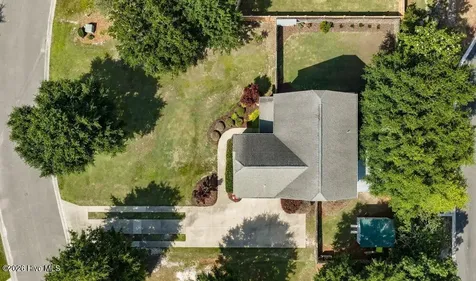 8132 Saltcedar Drive Wilmington NC 28411