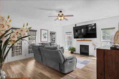 8132 Saltcedar Drive Wilmington NC 28411