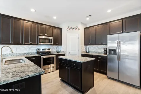 1464 Creek Bend Terrace Wilmington NC 28405