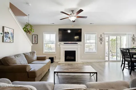 1464 Creek Bend Terrace Wilmington NC 28405