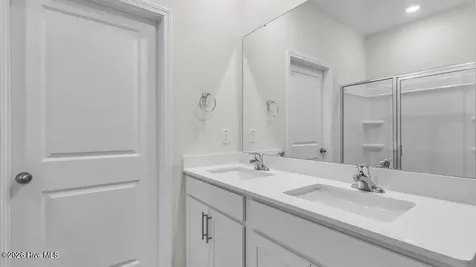 1102 Shoreline Drive Vass NC 28394