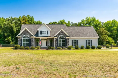 1227 Grayleigh Drive Ayden NC 28513