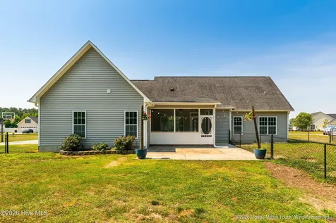 1227 Grayleigh Drive Ayden NC 28513