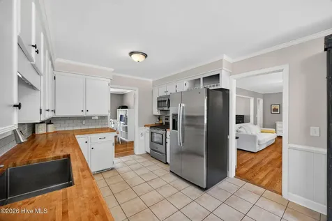 3820 Sweetbriar Road Wilmington NC 28403