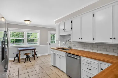 3820 Sweetbriar Road Wilmington NC 28403