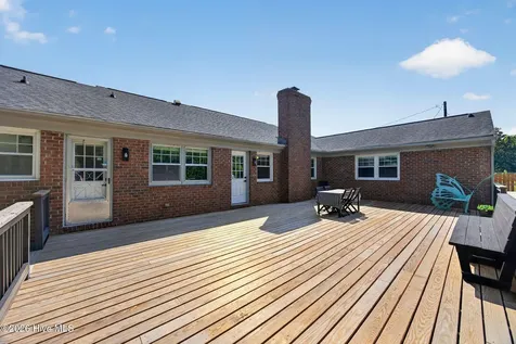 3820 Sweetbriar Road Wilmington NC 28403