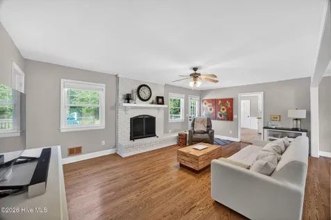 3820 Sweetbriar Road Wilmington NC 28403