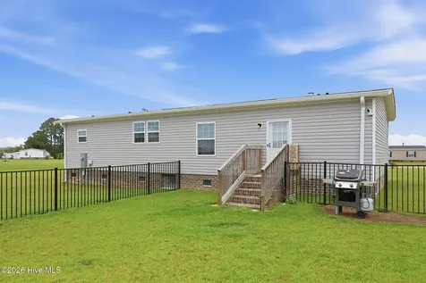 203 Magnolia Drive Stella NC 28582