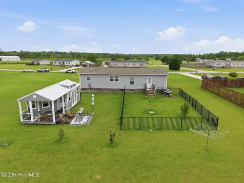 203 Magnolia Drive Stella NC 28582
