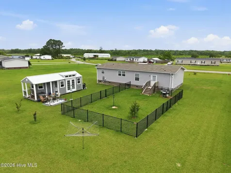 203 Magnolia Drive Stella NC 28582