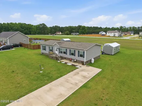 203 Magnolia Drive Stella NC 28582