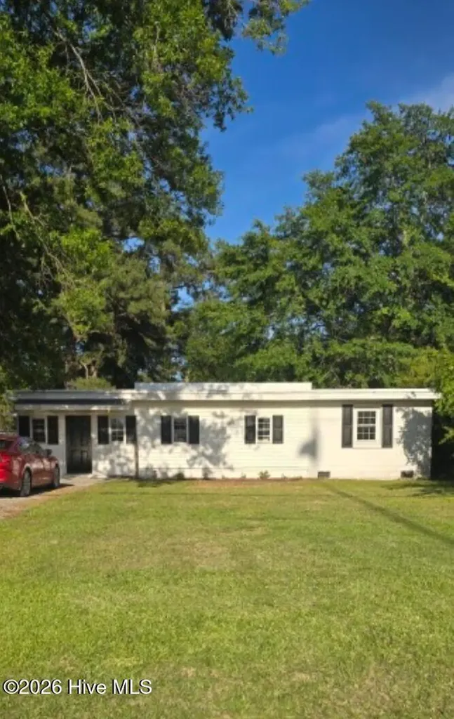 302 Pete Jones Drive Richlands NC 28574